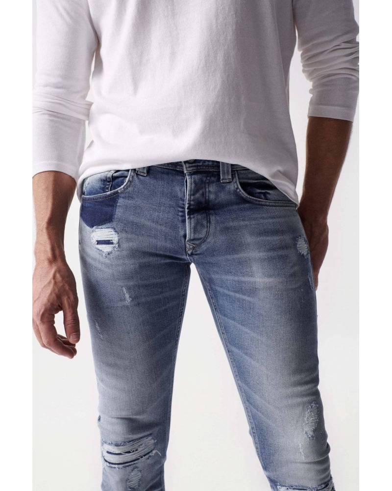 JEAN SKINNY AVEC DÉTAILS